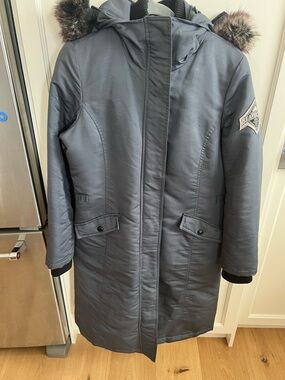 Beaver Canoe Faux Fur Trim Hooded Parka - grey size medium